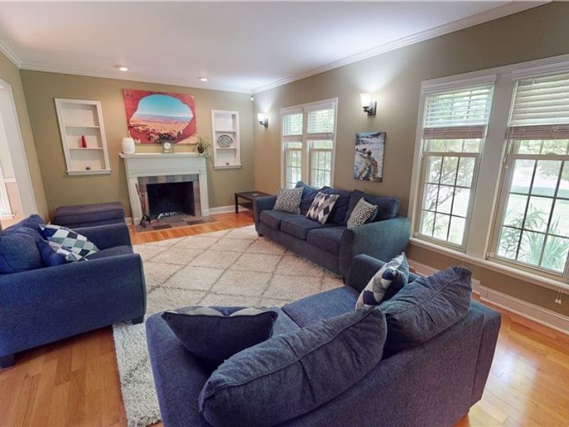 16713 Lomond Boulevard, Shaker Heights, OH 44120 Photo 2