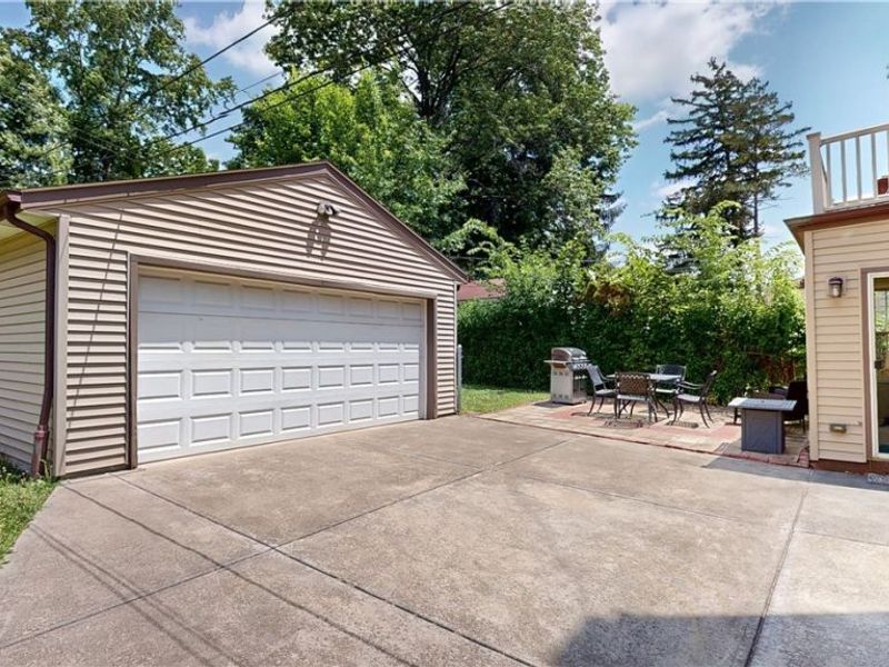 16713 Lomond Boulevard, Shaker Heights, OH 44120 Photo 32
