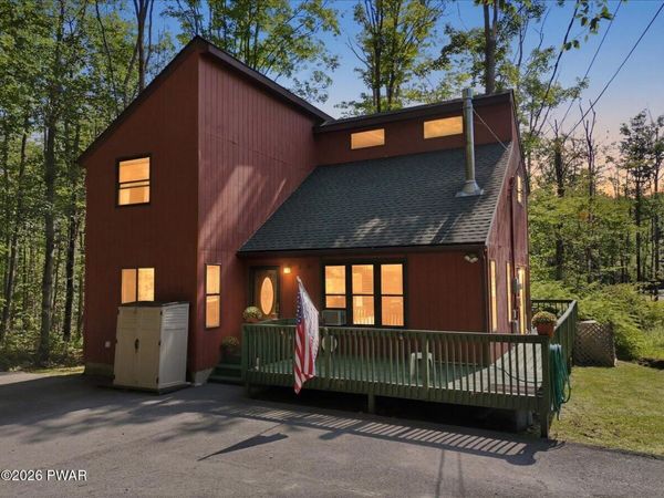 44 Cedarwood Terrace, Lake Ariel, PA 18436