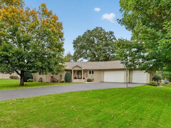 101 Anglewood Drive, Kenyon, MN 55946