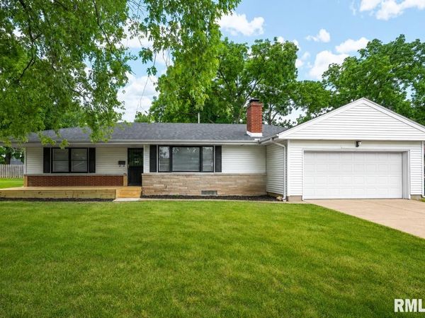 1407 W SUNNYVIEW Drive, Peoria, IL 61614