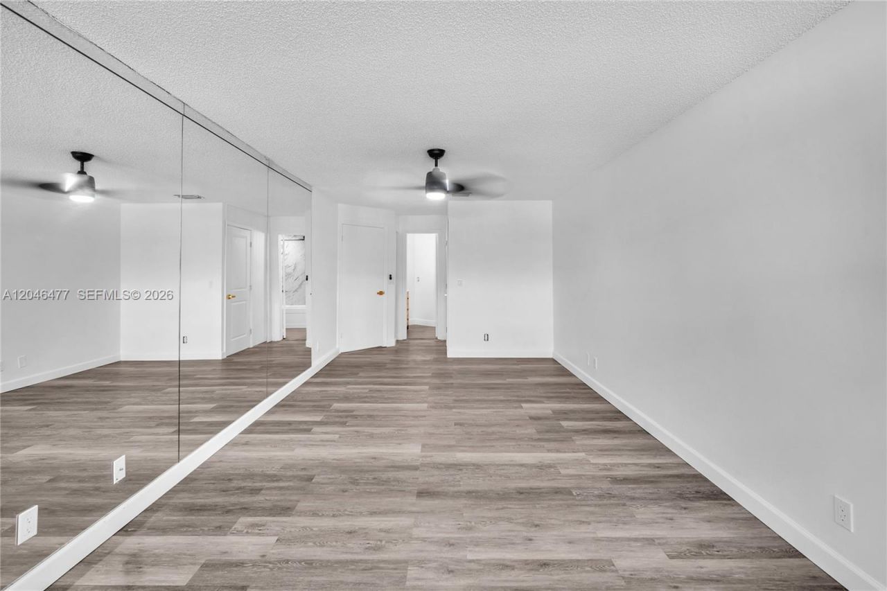 3405 Emerald Oaks Dr , Unit 207, Hollywood, FL 33021 Photo