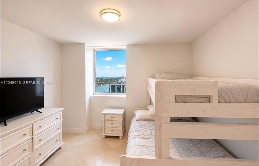 4775 Collins Ave , Unit 2407, Miami Beach, FL 33140 Photo
