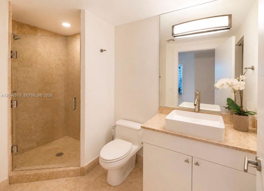 4775 Collins Ave , Unit 2407, Miami Beach, FL 33140 Photo
