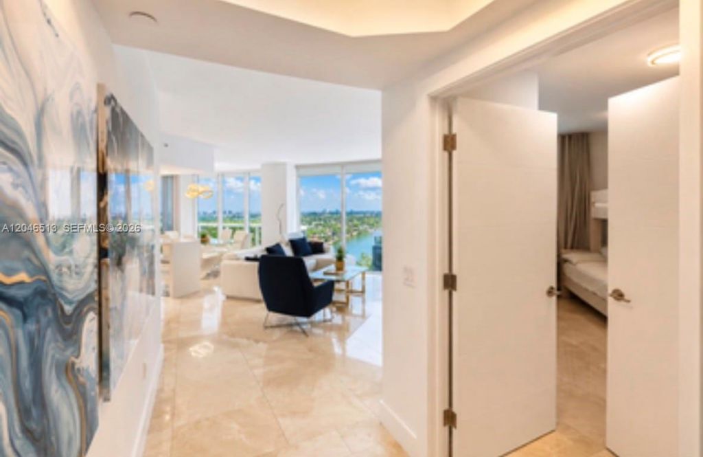 4775 Collins Ave , Unit 2407, Miami Beach, FL 33140 Photo