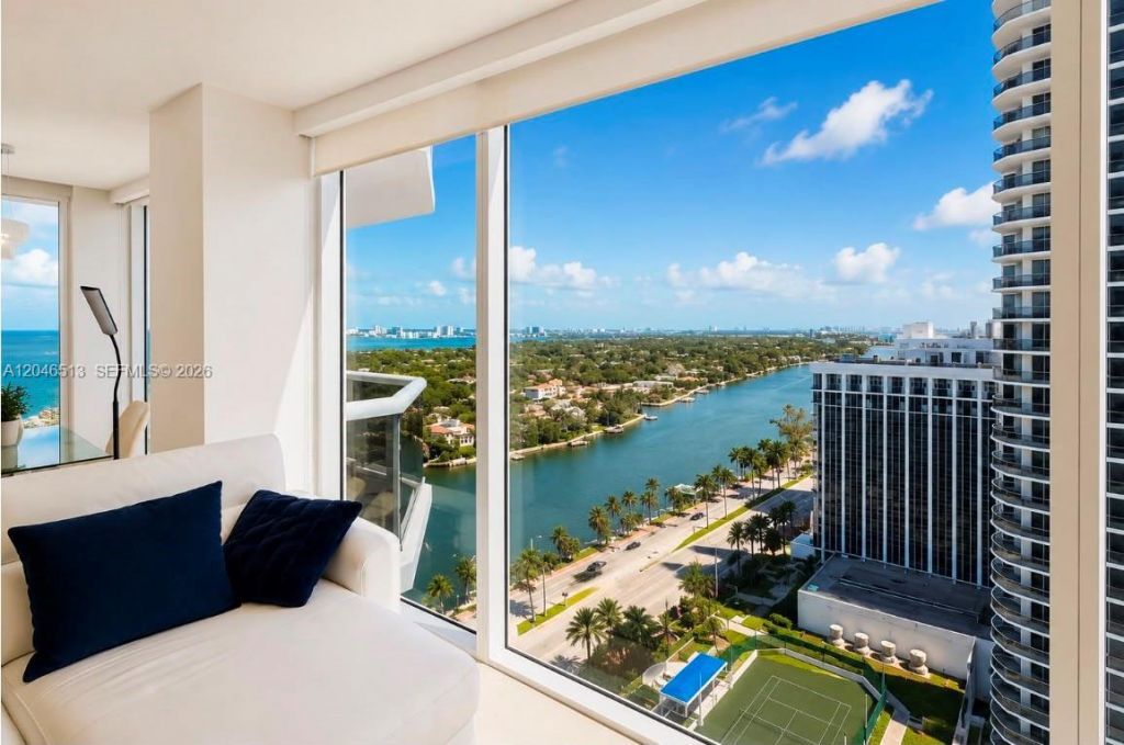 4775 Collins Ave , Unit 2407, Miami Beach, FL 33140 Photo