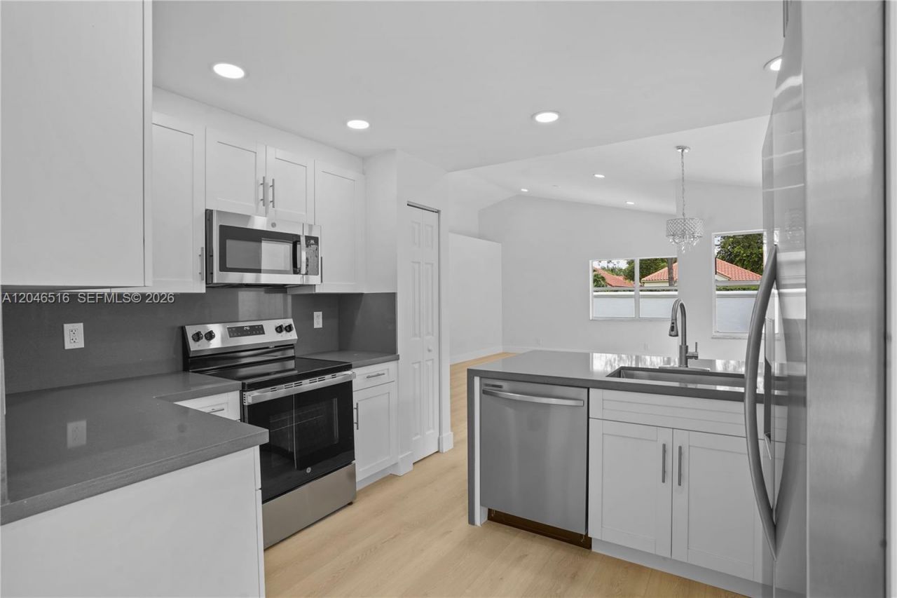 9354 Arborwood Cir , Unit 9354, Davie, FL 33328 Photo