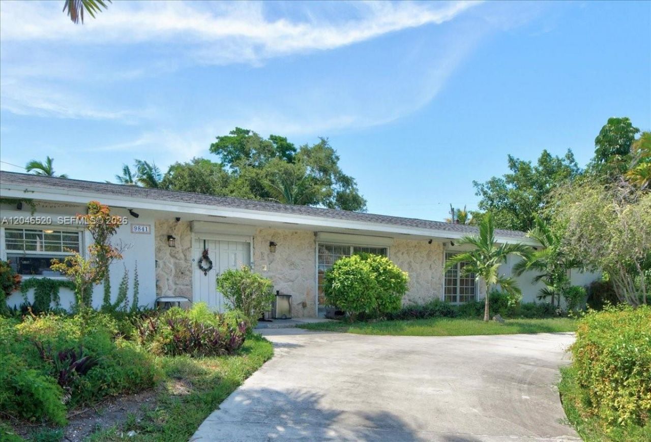 9841 SW 157th Ter , Miami, FL 33157 Photo