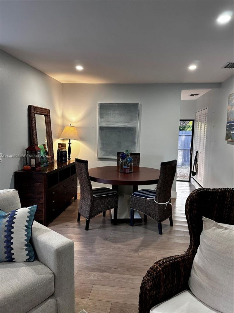 3793 SW 28th St , Unit 3793, Miami, FL 33134 Photo