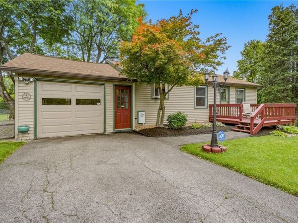 4621 Tucker Road , Syracuse, NY 13215