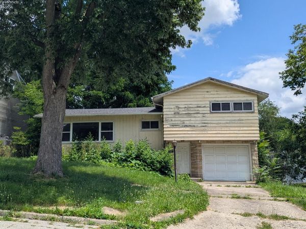 613 S Wood Street, Fremont, OH 43420