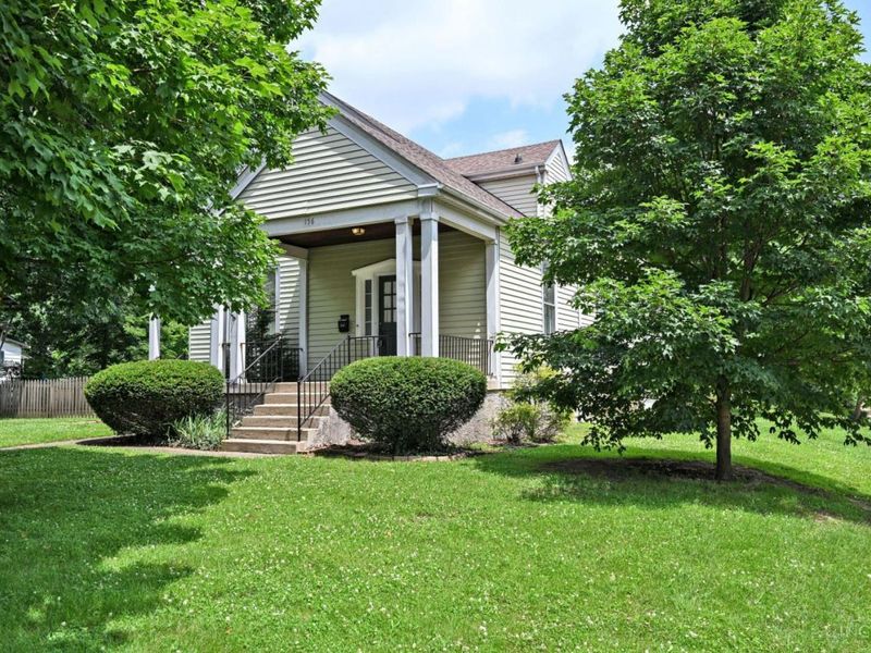 156 Parkway Avenue, Cincinnati, OH 45216 Photo 2