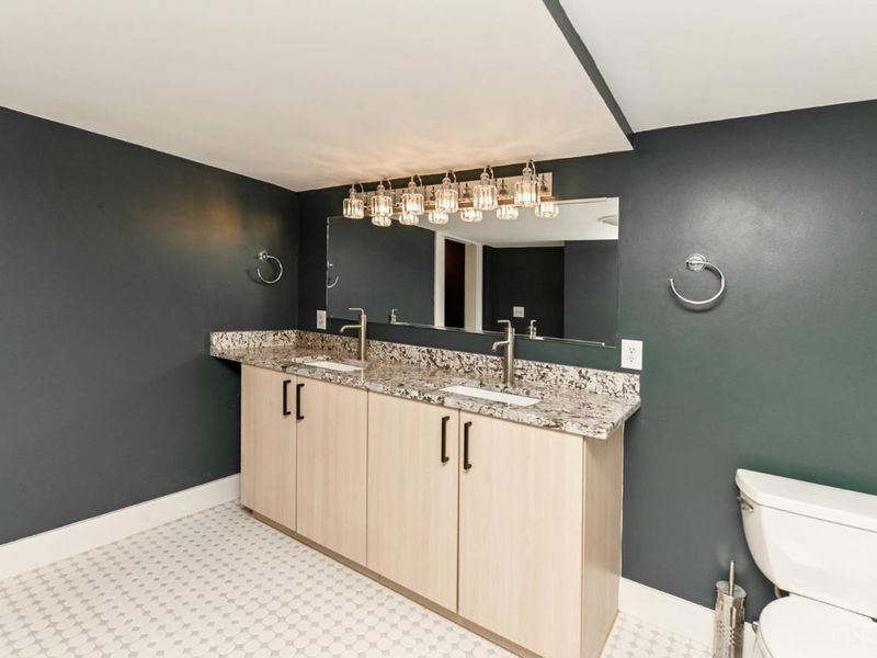 15 W Fourth Street, Unit 103, Cincinnati, OH 45202 Photo 44