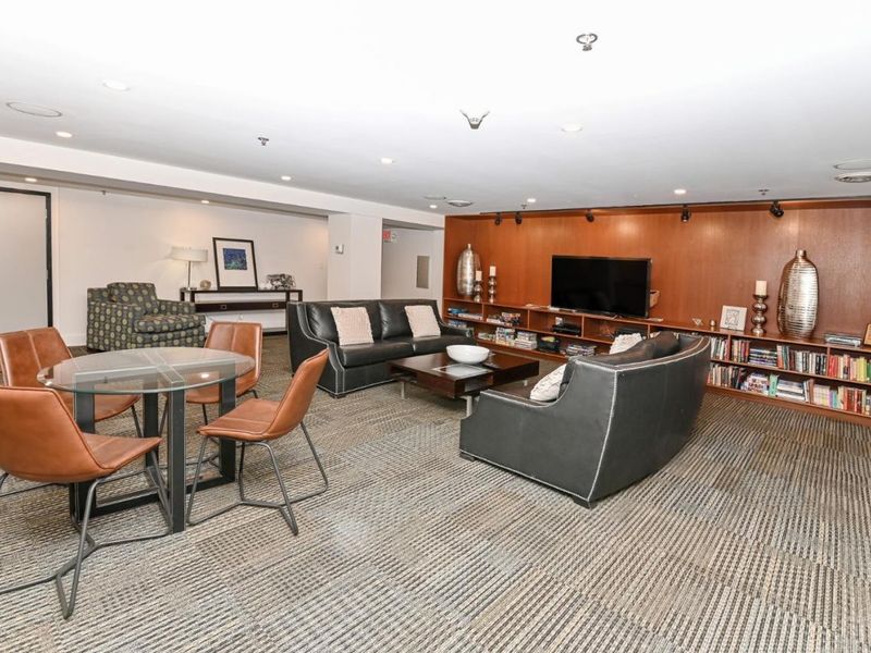 15 W Fourth Street, Unit 103, Cincinnati, OH 45202 Photo 59