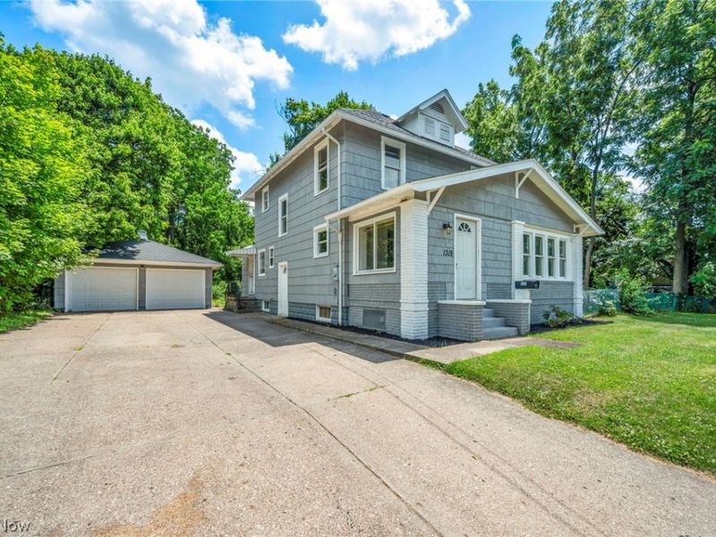 1318 3rd Street SE, Massillon, OH 44646 Photo 2