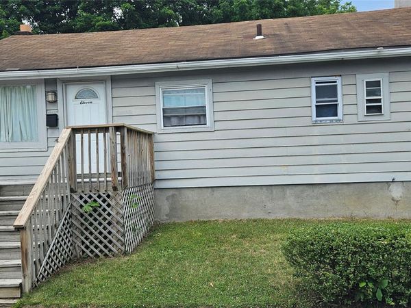 11 Chestnut Street, Newburgh, NY 12550
