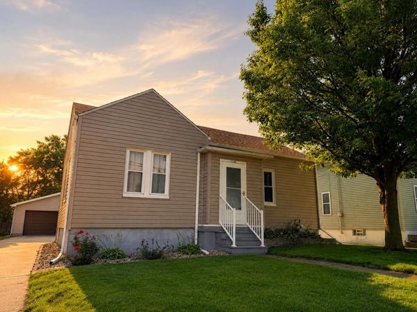 1106 Campbell Street , Valparaiso, IN 46385