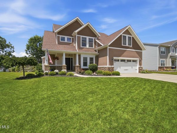 801 Barnstable Lane, Bowling Green, OH 43402