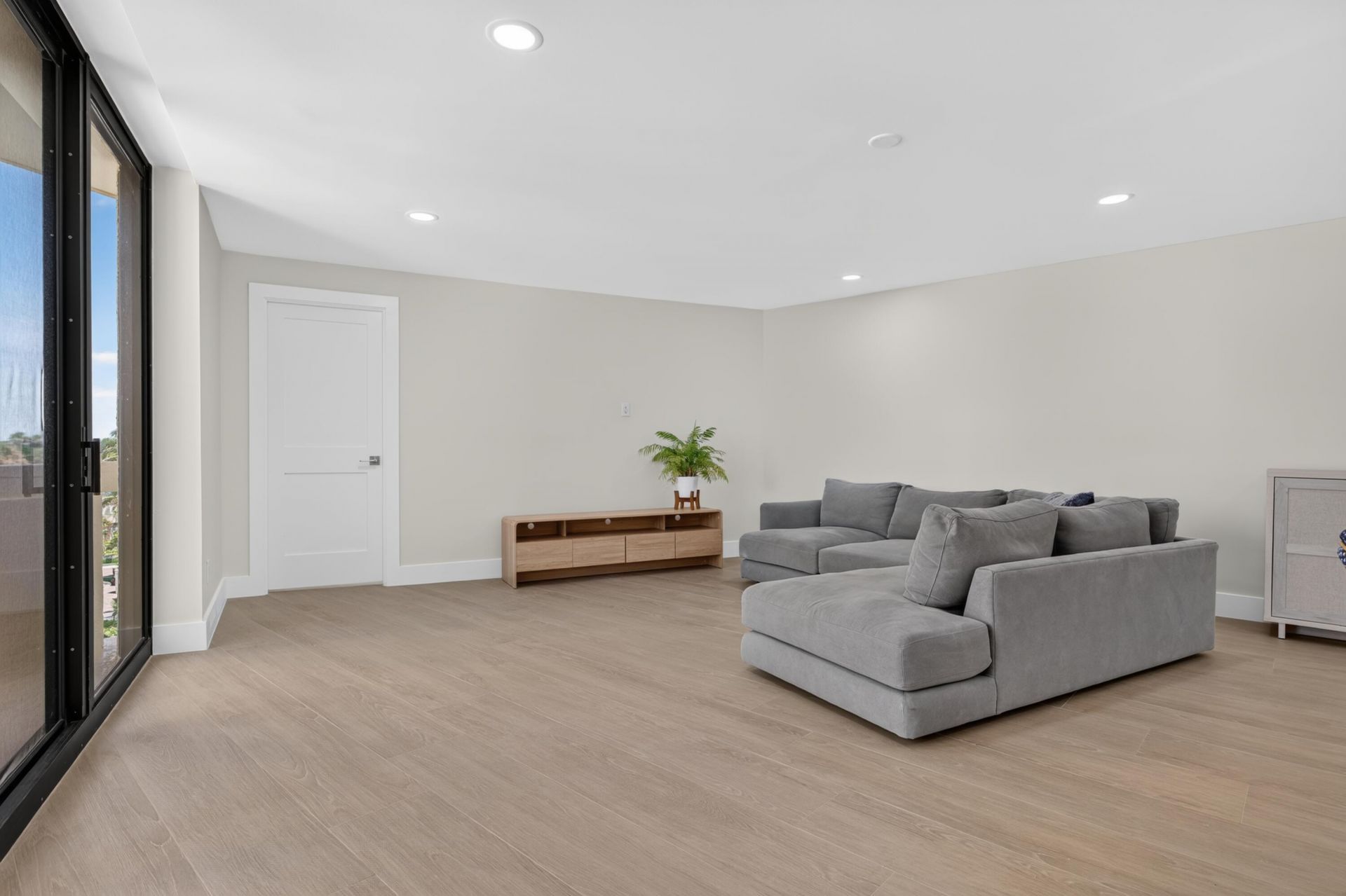 2800 N Ocean Drive, Unit A5b, Riviera Beach, FL 33404 Photo