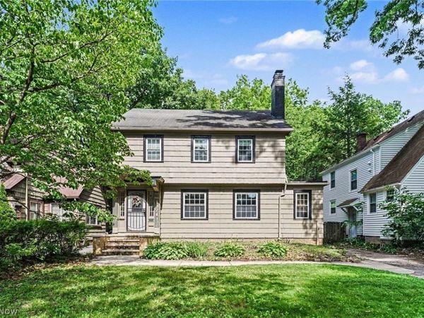 1371 Lynn Park Drive , Cleveland, OH 44121