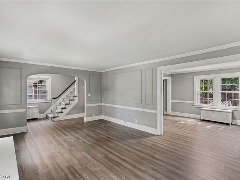 1371 Lynn Park Drive, Cleveland, OH 44121 Photo 5