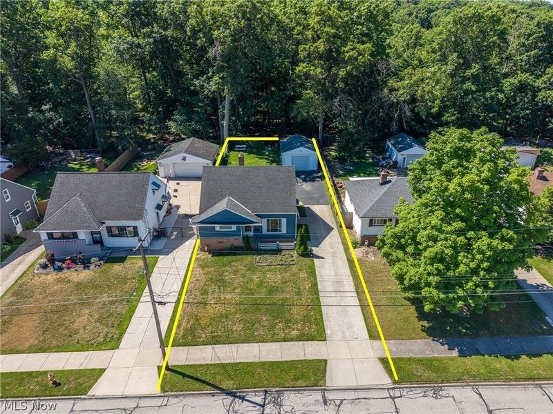 3299 Winthrop Drive, Parma, OH 44134 Photo 3