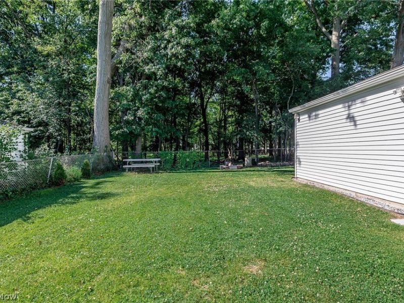 3299 Winthrop Drive, Parma, OH 44134 Photo 31