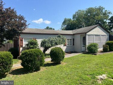 12 CORRON DRIVE, FRONT ROYAL, VA 22630