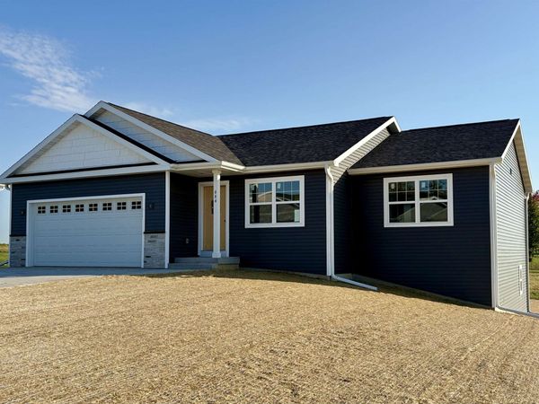 664 Carlyle Drive, Belmont, WI 53510