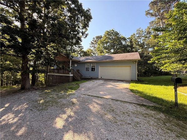 3 Richard Circle , Eureka Springs, AR 72632