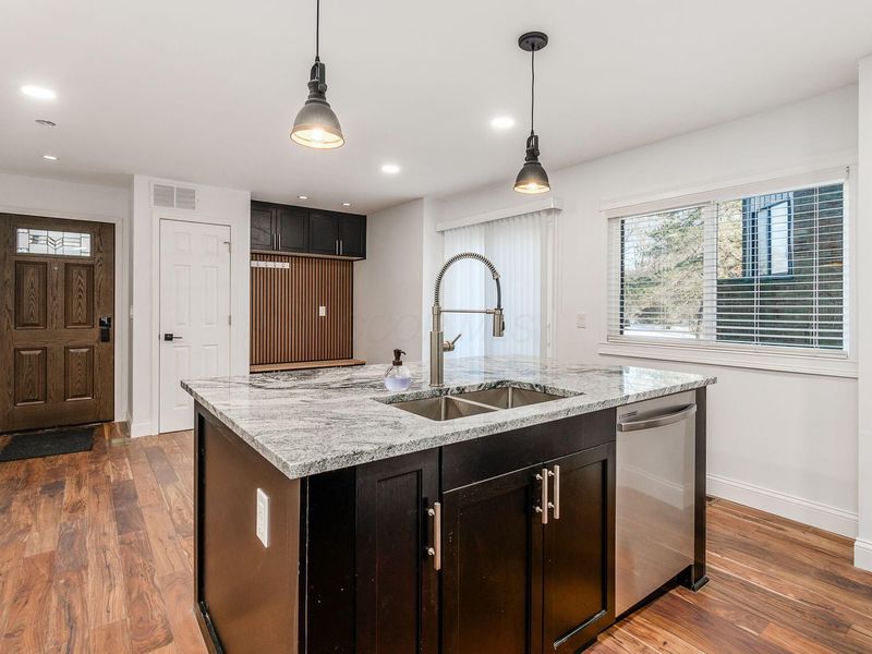 3535 Sunset Drive , Upper Arlington, OH 43221 Photo 9