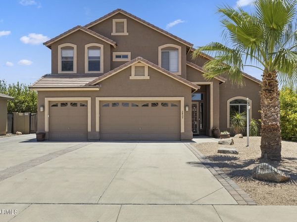 2437 E GROVERS Avenue, Phoenix, AZ 85032