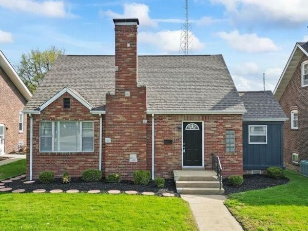 2121 W Main Street, Belleville, IL 62226