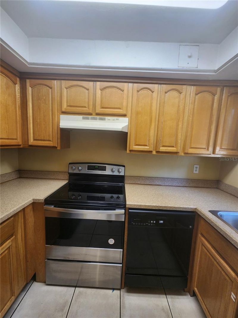 702 SW 70 Terrace , Unit B, Gainesville, FL 32607 Photo