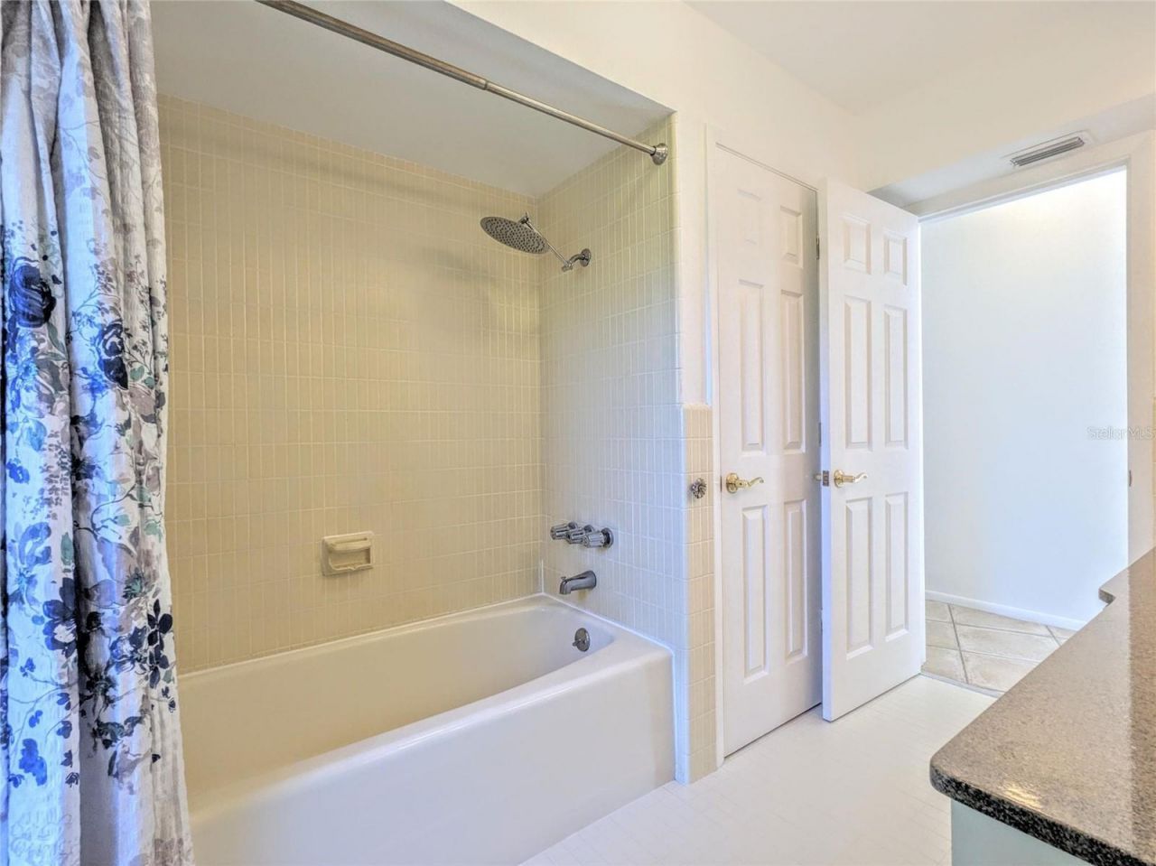 5456 Azure Way , Sarasota, FL 34242 Photo