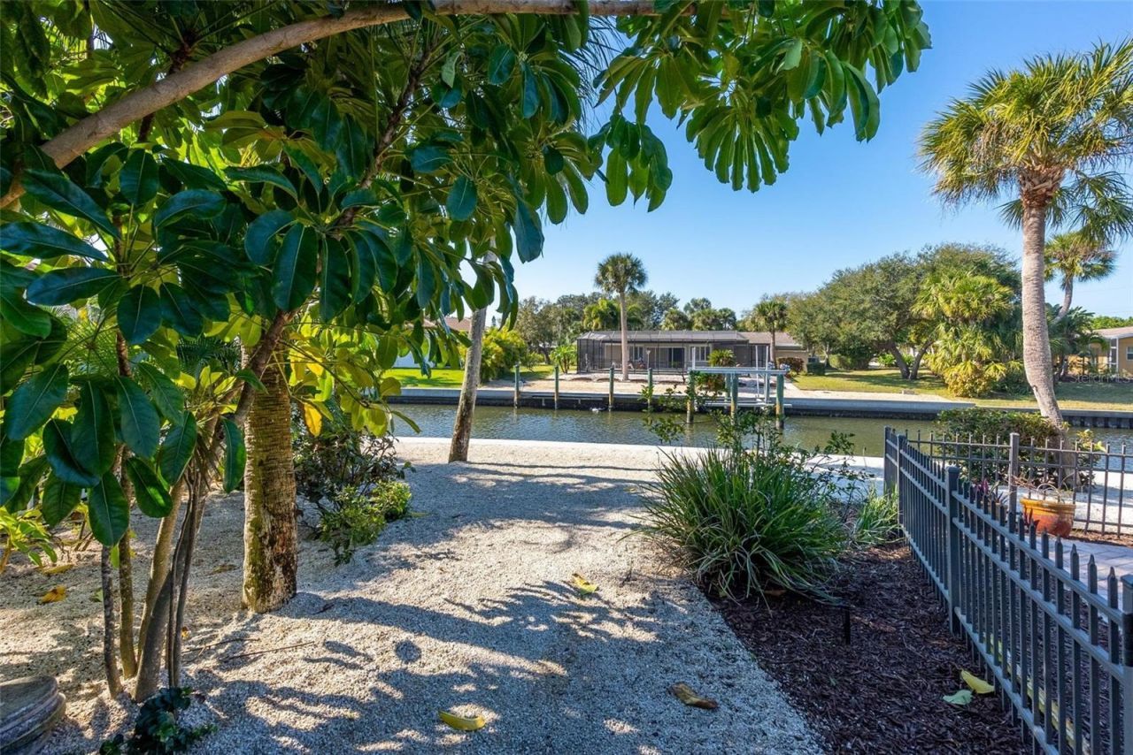5456 Azure Way , Sarasota, FL 34242 Photo