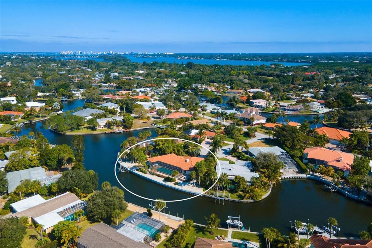 5456 Azure Way , Sarasota, FL 34242 Photo