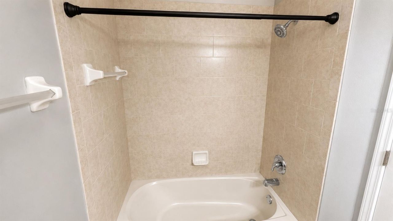 3696 Parkridge Circle, Unit 26-105, Sarasota, FL 34243 Photo