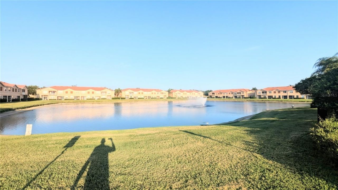 3696 Parkridge Circle, Unit 26-105, Sarasota, FL 34243 Photo