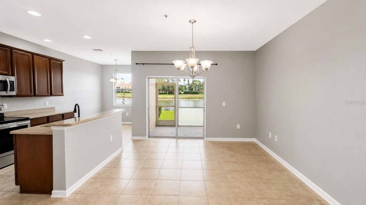 3696 Parkridge Circle, Unit 26-105, Sarasota, FL 34243 Photo