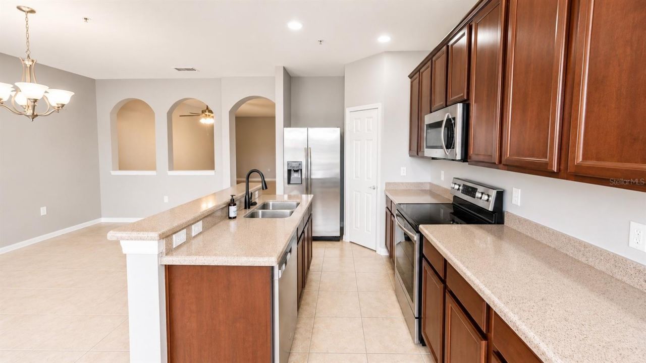 3696 Parkridge Circle, Unit 26-105, Sarasota, FL 34243 Photo