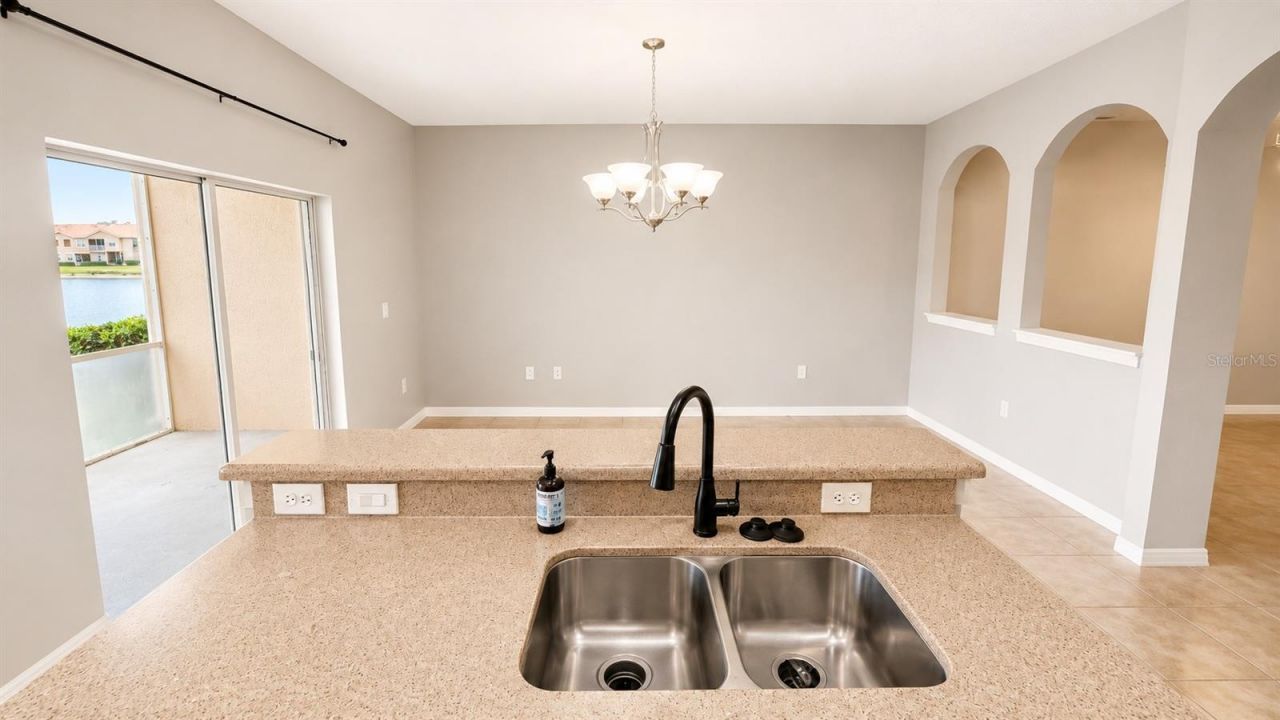 3696 Parkridge Circle, Unit 26-105, Sarasota, FL 34243 Photo