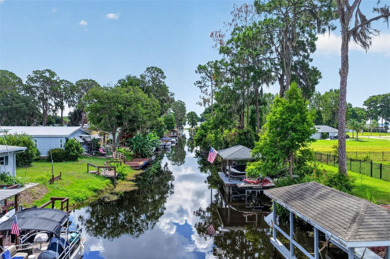 12037 Eagle Point Ct, Leesburg, FL 34788 Photo