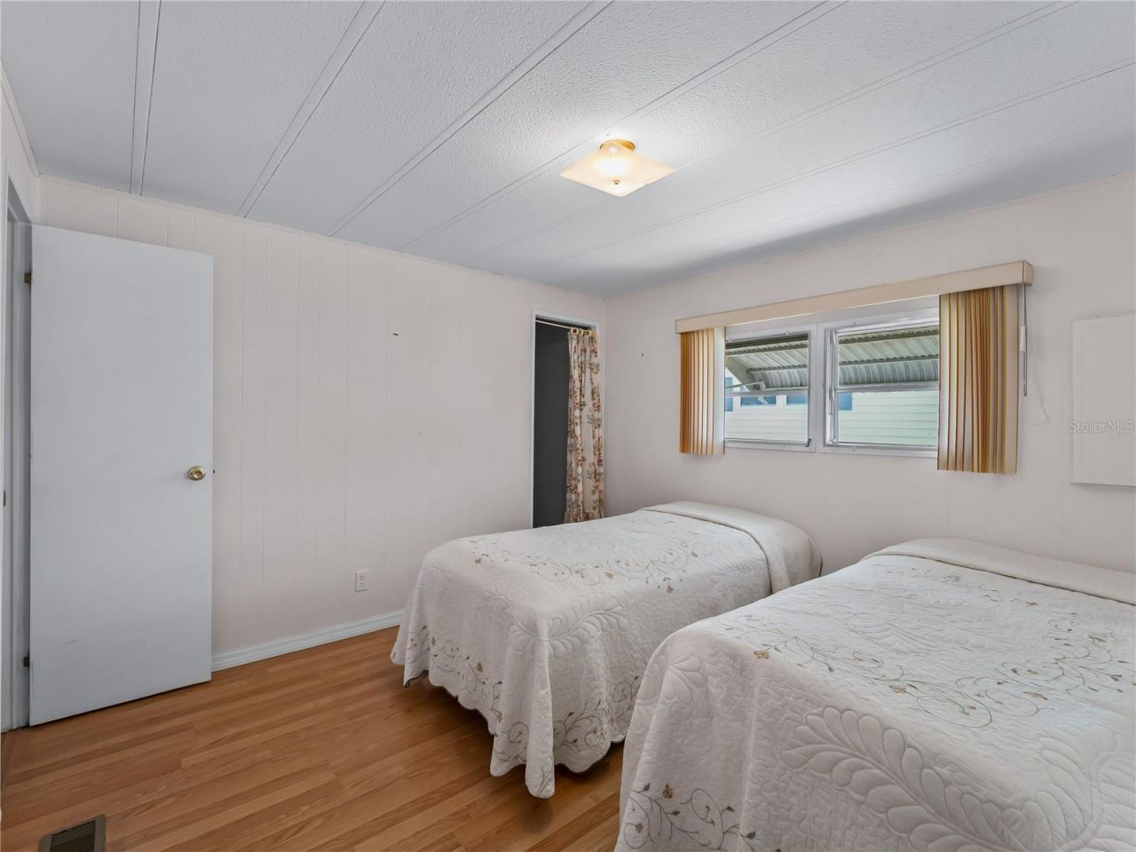 3226 Sweet Bay Terrace , Sarasota, FL 34237 Photo