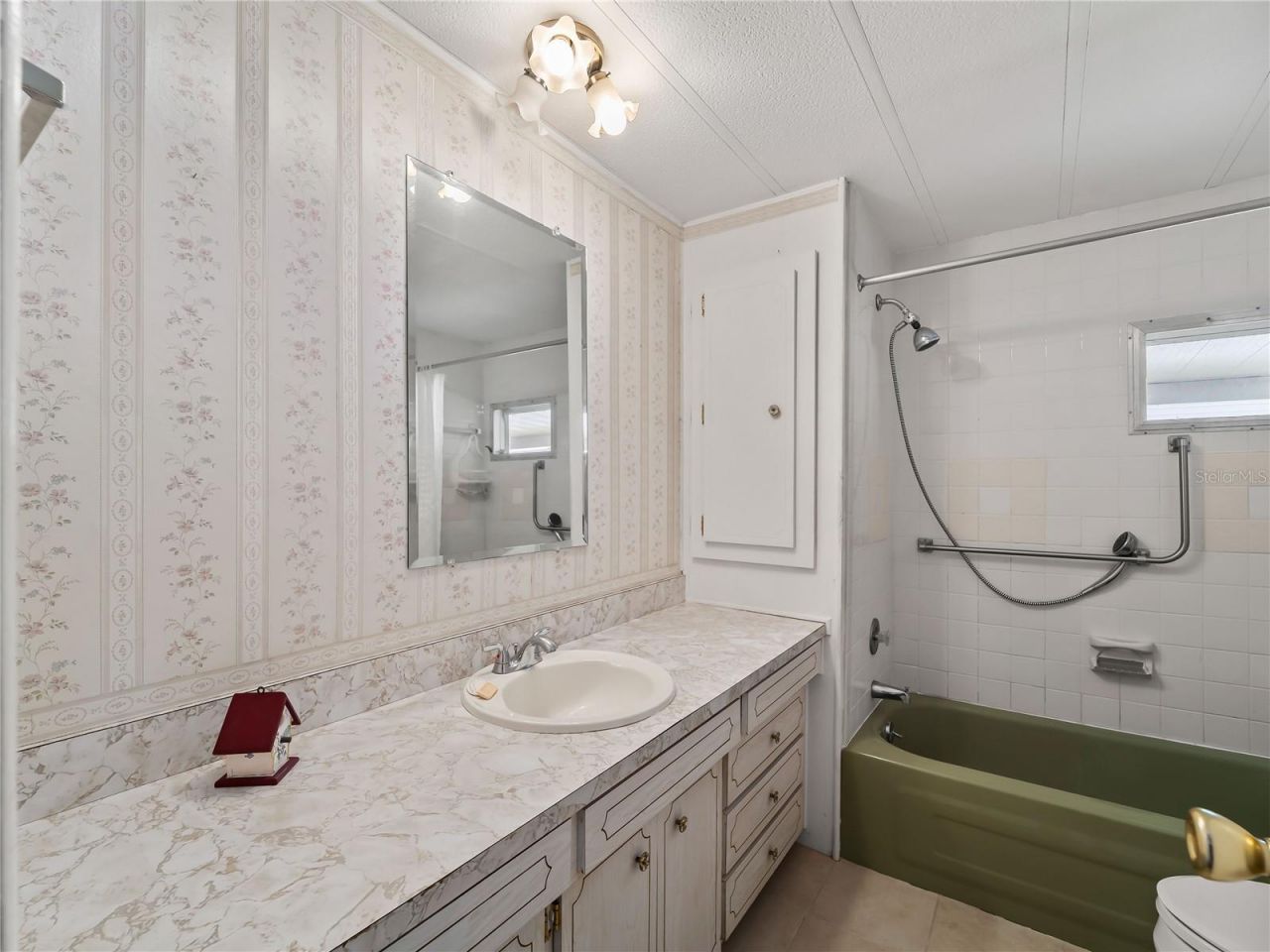 3226 Sweet Bay Terrace , Sarasota, FL 34237 Photo