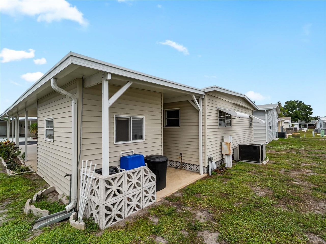 3226 Sweet Bay Terrace , Sarasota, FL 34237 Photo