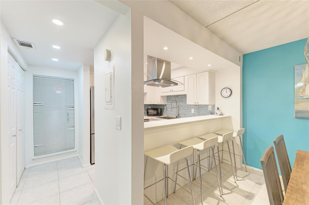 6157 Midnight Pass Road, Unit E12, Sarasota, FL 34242 Photo