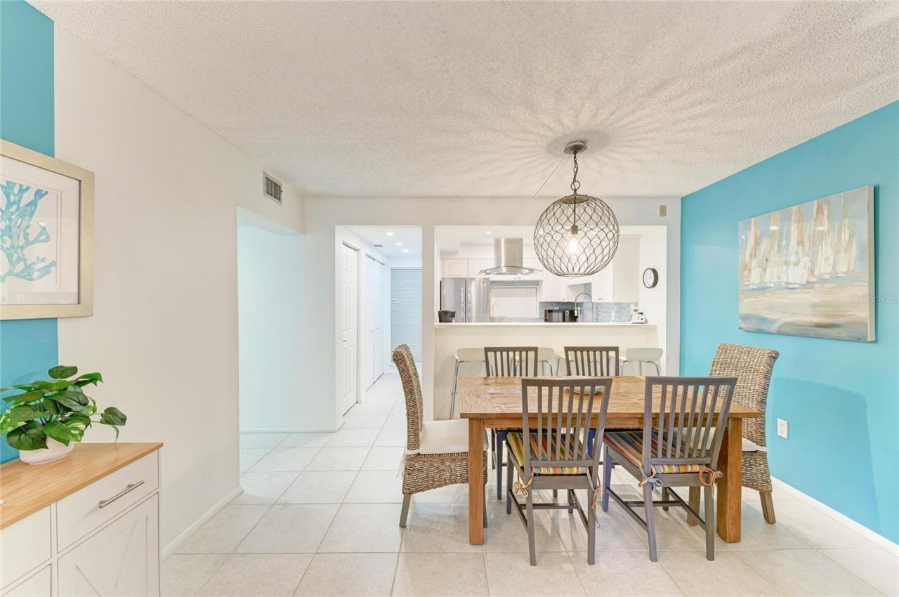 6157 Midnight Pass Road, Unit E12, Sarasota, FL 34242 Photo