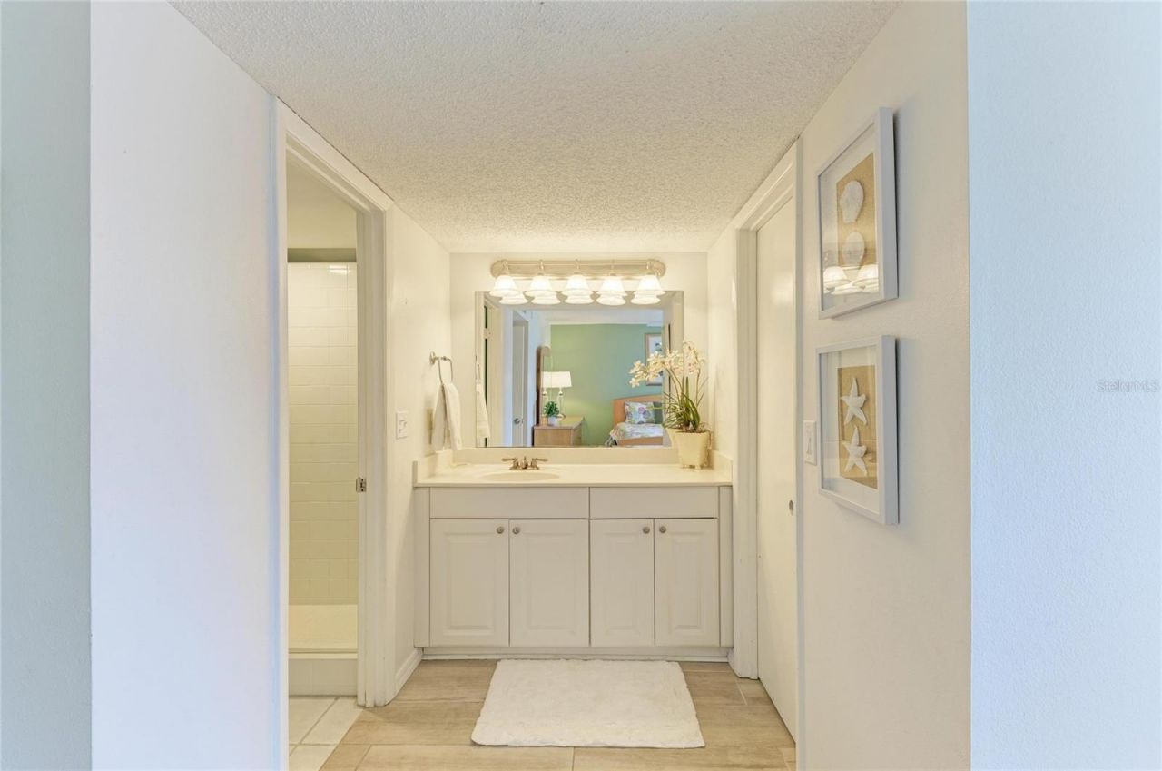 6157 Midnight Pass Road, Unit E12, Sarasota, FL 34242 Photo