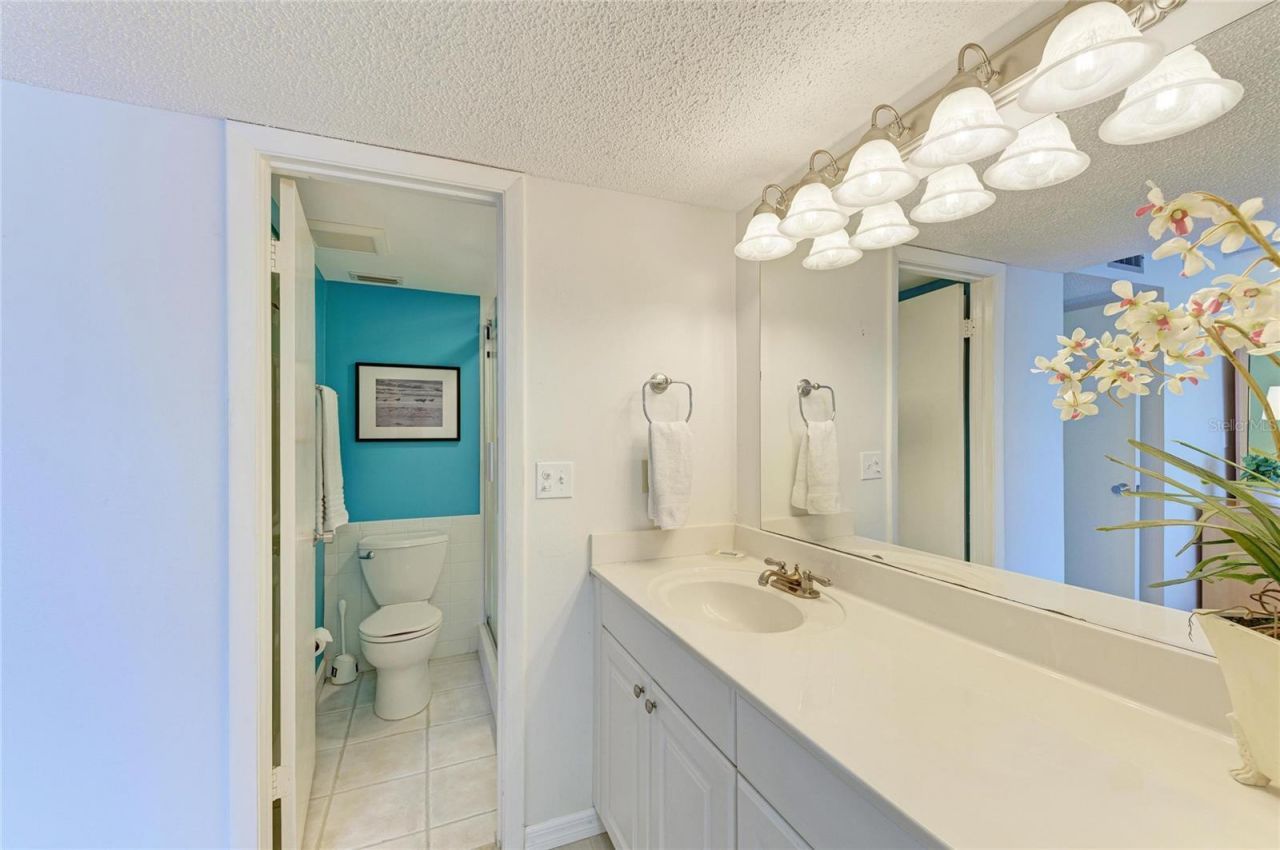 6157 Midnight Pass Road, Unit E12, Sarasota, FL 34242 Photo
